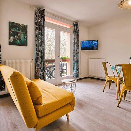 Tout Confort ! Climatisation, Centre-Ville, Parking, Terrasse, Wifi, Netflix Carcassonne Luaran gambar