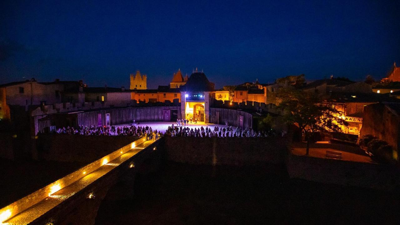 Tout Confort ! Climatisation, Centre-Ville, Parking, Terrasse, Wifi, Netflix Carcassonne Luaran gambar