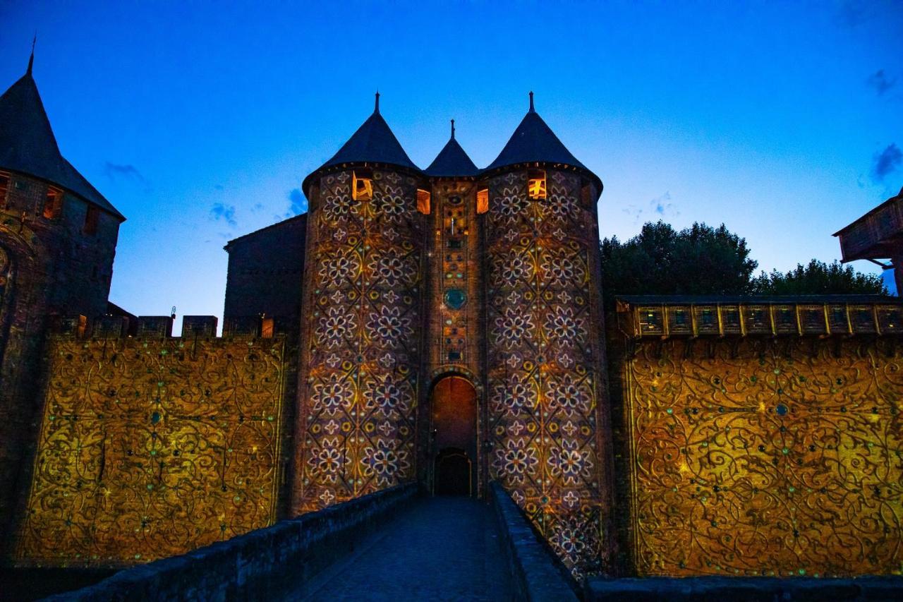 Tout Confort ! Climatisation, Centre-Ville, Parking, Terrasse, Wifi, Netflix Carcassonne Luaran gambar