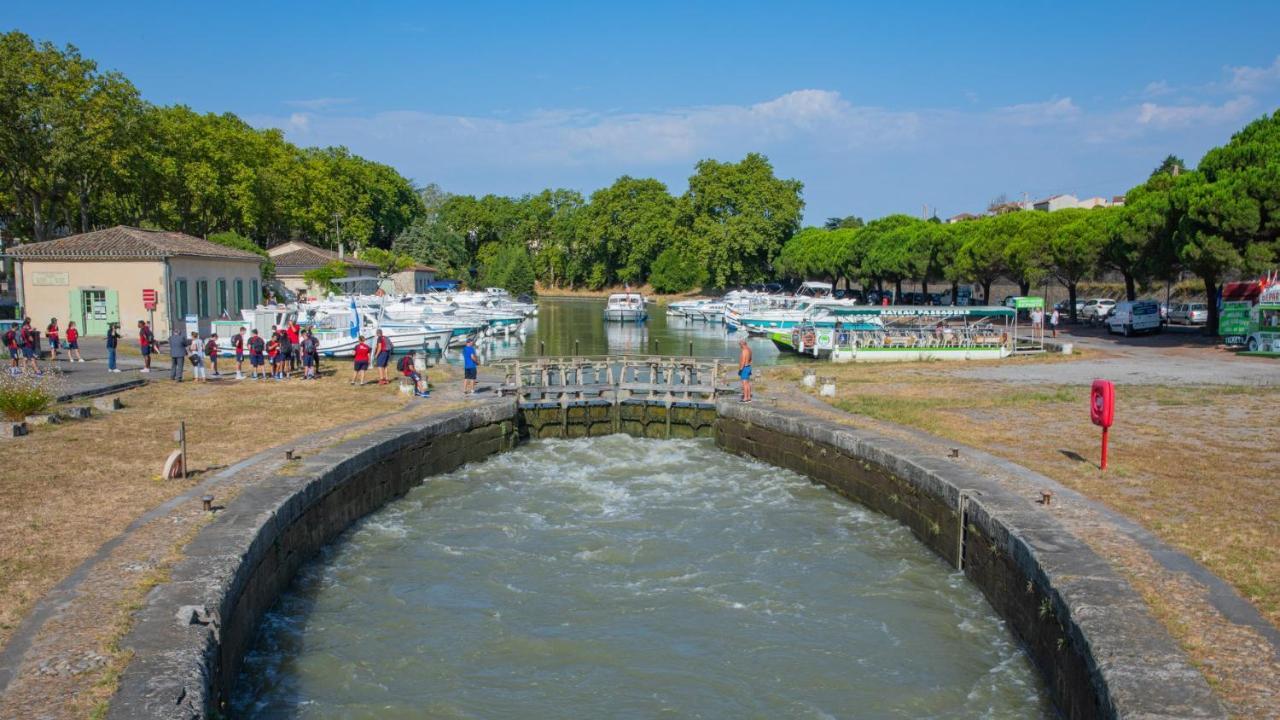 Tout Confort ! Climatisation, Centre-Ville, Parking, Terrasse, Wifi, Netflix Carcassonne Luaran gambar