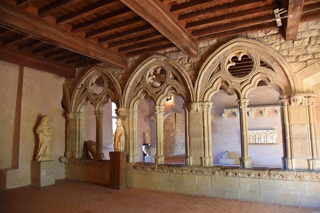 Tout Confort ! Climatisation, Centre-Ville, Parking, Terrasse, Wifi, Netflix Carcassonne Luaran gambar